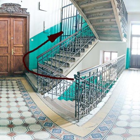 Vintage Apartment 2 Rooms With Balcony Lviv Luaran gambar