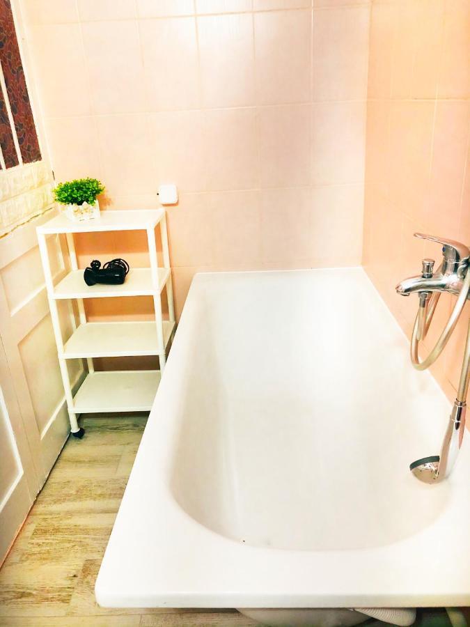 Vintage Apartment 2 Rooms With Balcony Lviv Luaran gambar