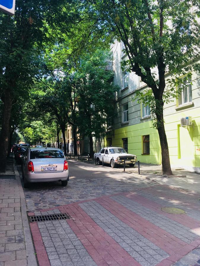 Vintage Apartment 2 Rooms With Balcony Lviv Luaran gambar